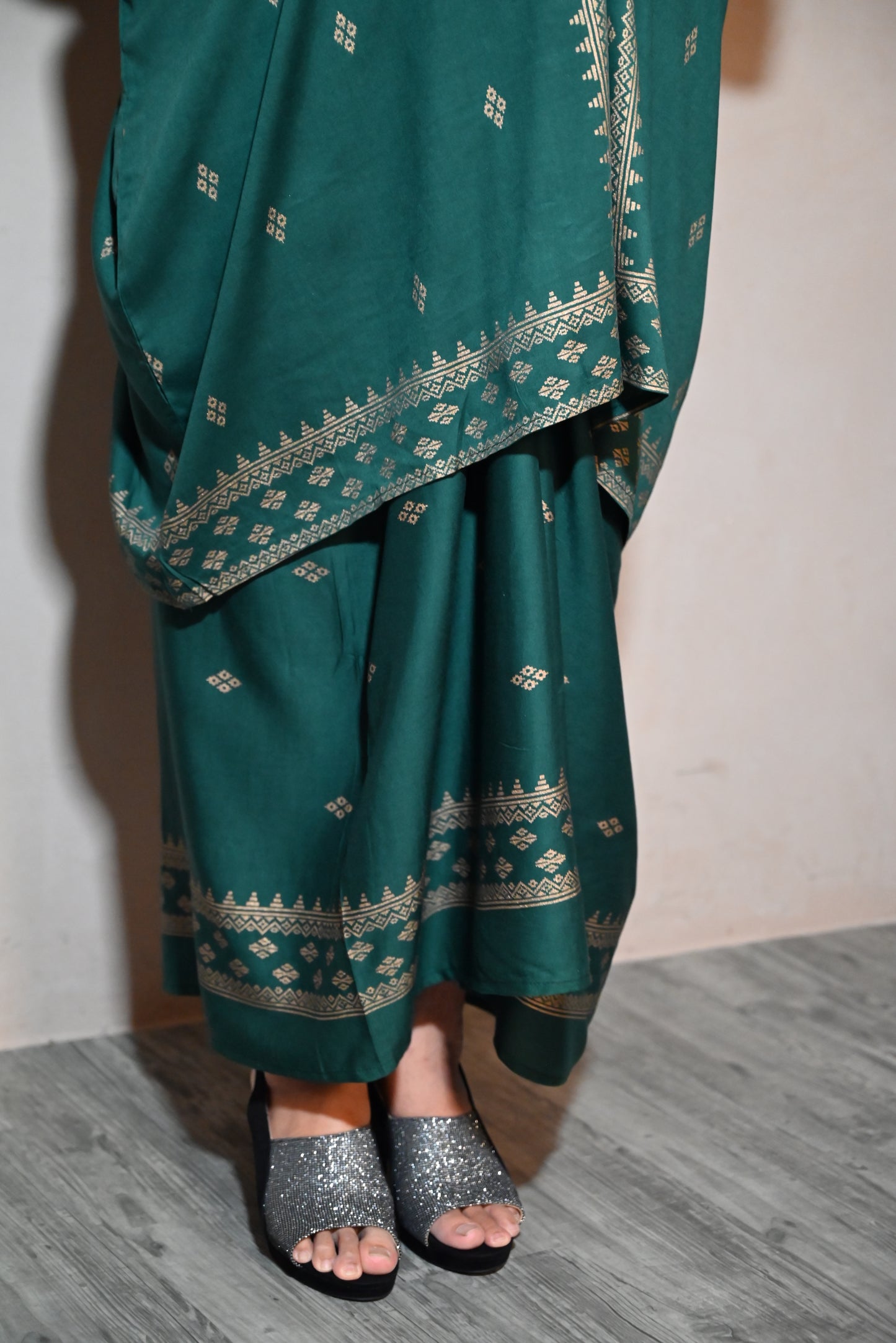Hanira Modern Songket & Skirt Set